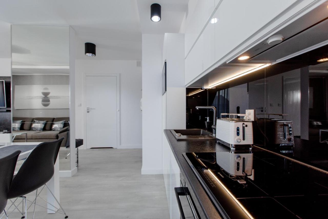 Apartament Linia Komfortu Gardenia Dziwnow Z Widokiem Na Morze Epapartamenty Dış mekan fotoğraf