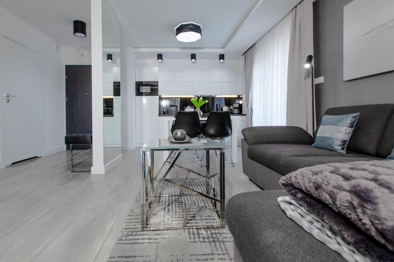 Apartament Linia Komfortu Gardenia Dziwnow Z Widokiem Na Morze Epapartamenty Dış mekan fotoğraf