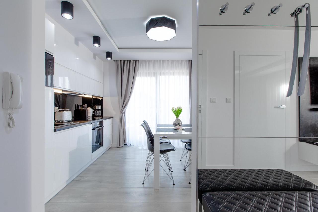 Apartament Linia Komfortu Gardenia Dziwnow Z Widokiem Na Morze Epapartamenty Dış mekan fotoğraf