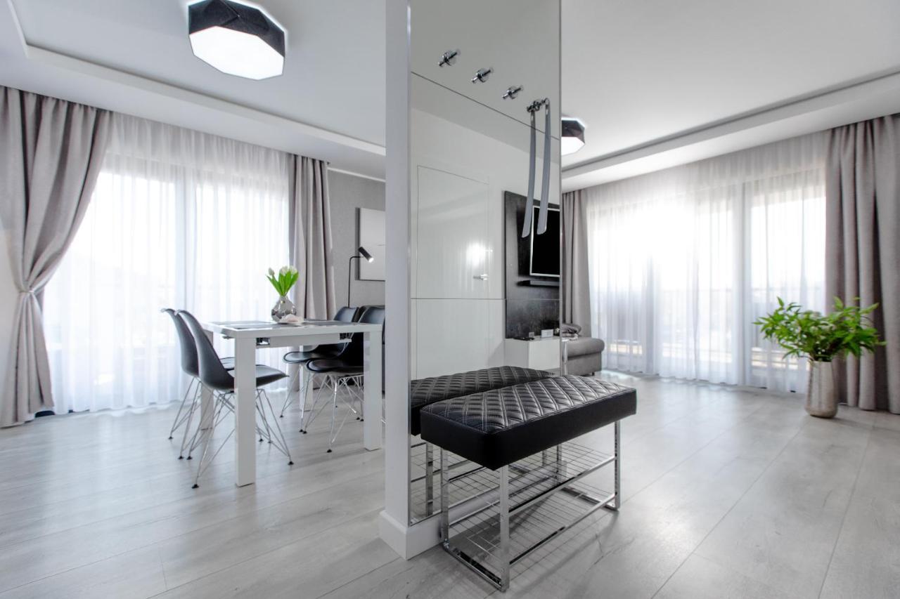 Apartament Linia Komfortu Gardenia Dziwnow Z Widokiem Na Morze Epapartamenty Dış mekan fotoğraf