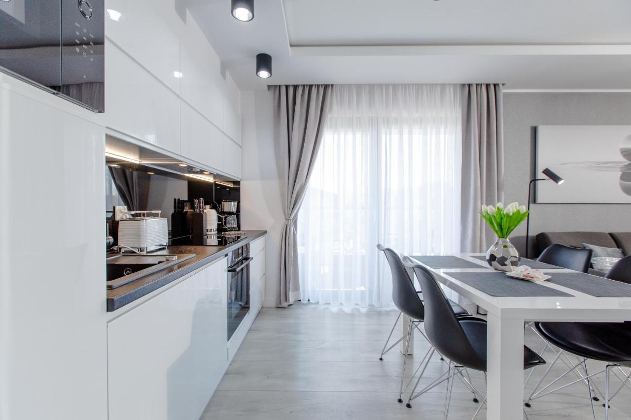 Apartament Linia Komfortu Gardenia Dziwnow Z Widokiem Na Morze Epapartamenty Dış mekan fotoğraf