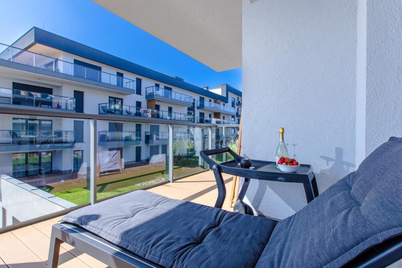 Apartament Linia Komfortu Gardenia Dziwnow Z Widokiem Na Morze Epapartamenty Dış mekan fotoğraf