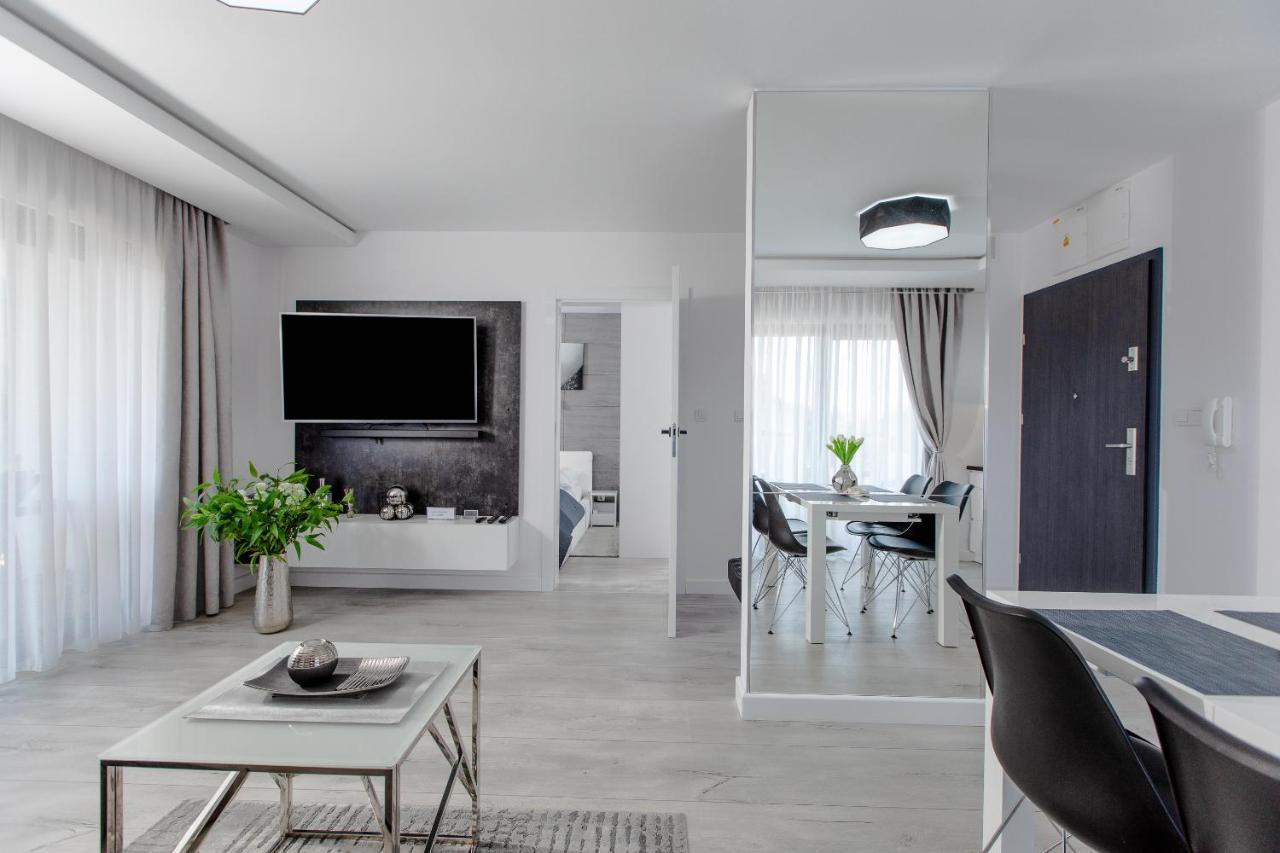 Apartament Linia Komfortu Gardenia Dziwnow Z Widokiem Na Morze Epapartamenty Dış mekan fotoğraf