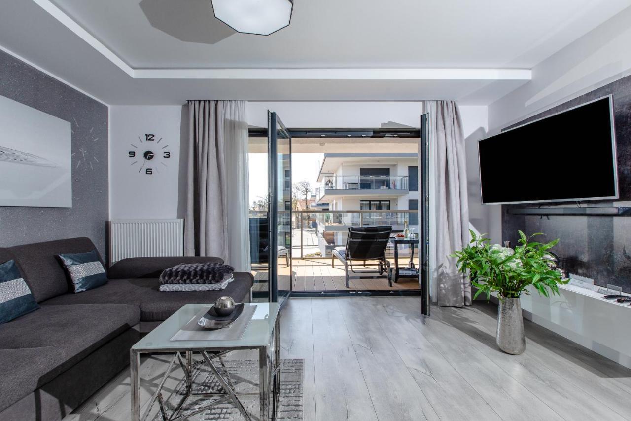 Apartament Linia Komfortu Gardenia Dziwnow Z Widokiem Na Morze Epapartamenty Dış mekan fotoğraf