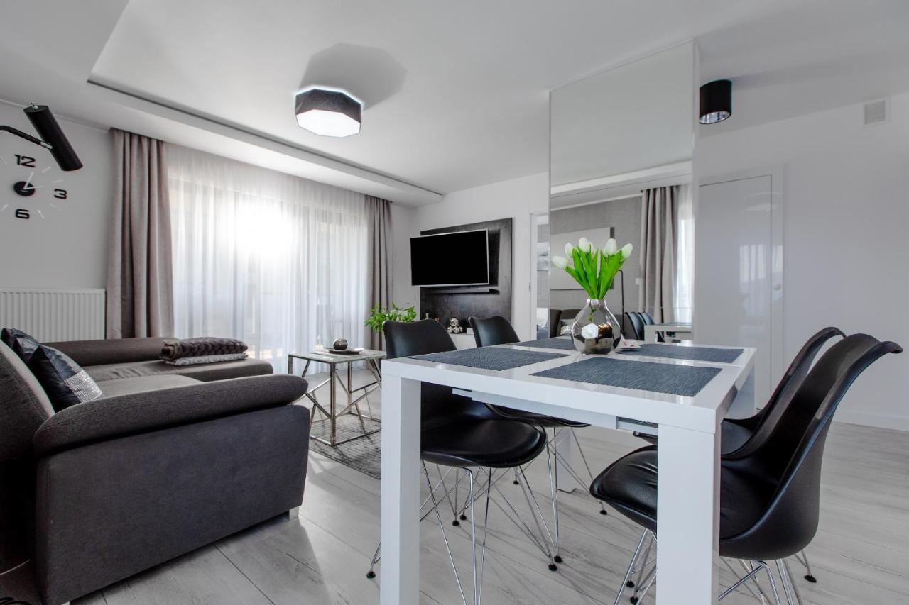 Apartament Linia Komfortu Gardenia Dziwnow Z Widokiem Na Morze Epapartamenty Dış mekan fotoğraf